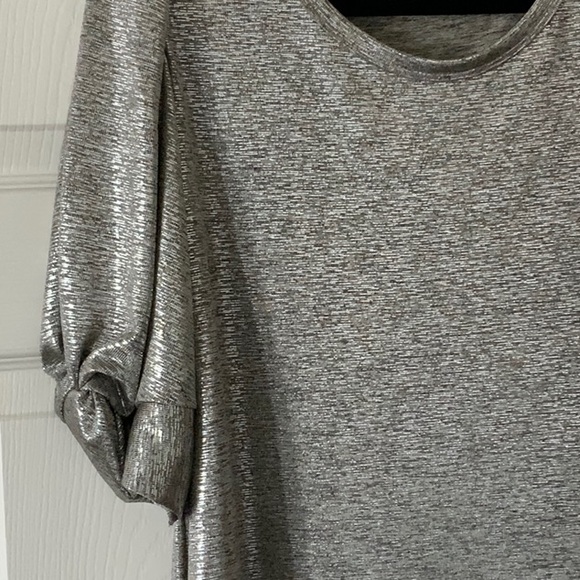 Top - Picture 2 of 2